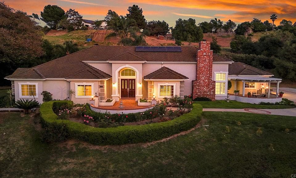 1st image of 4286 La Canada Rd