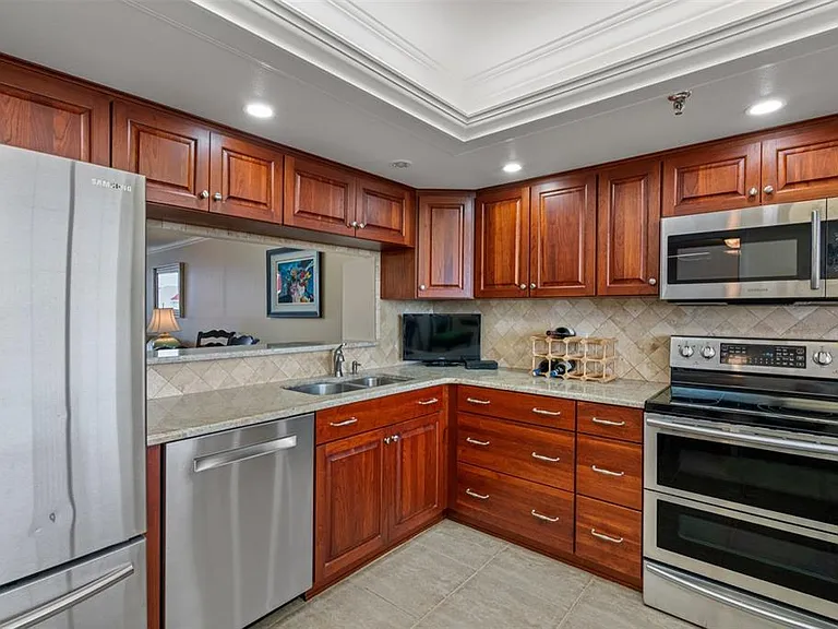 19111 Vista Bay Dr #612 — Photo 5