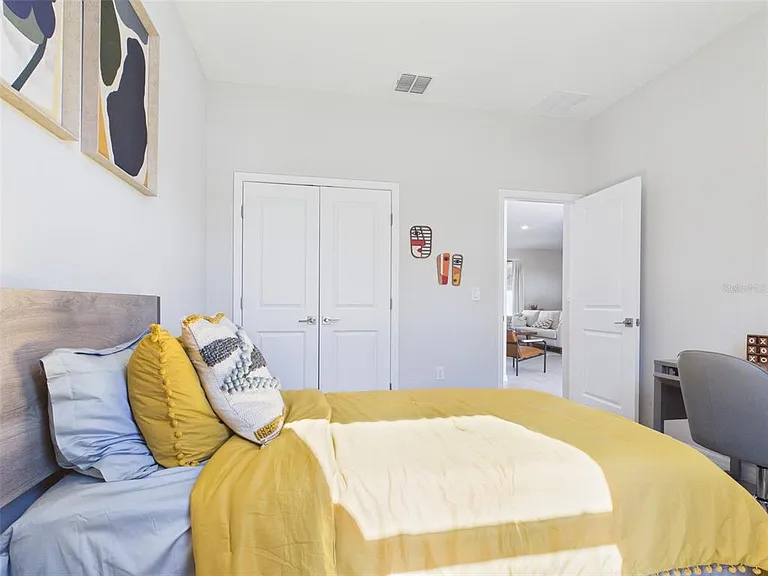 566 Marion Oaks Blvd — Photo 40