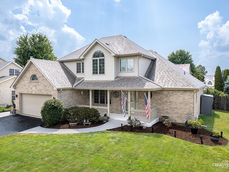 1st image of 413 Windsor Dr
