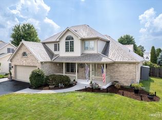 413 Windsor Dr, Oswego, IL 60543