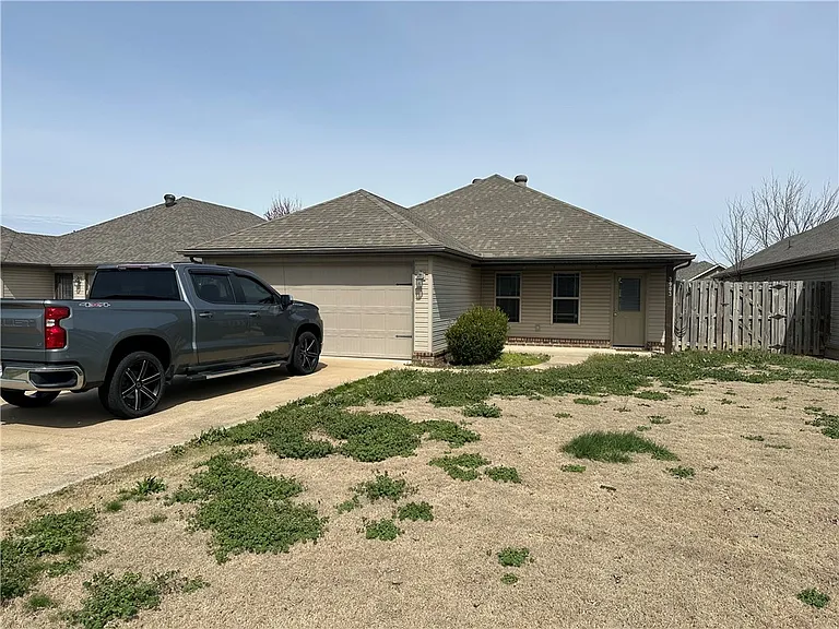 3903 SW Capstone Ave — Photo 13