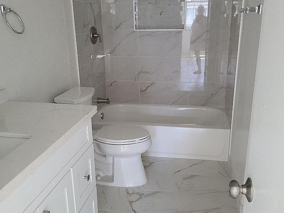 5th image of 2380 Benidorm Cir #102