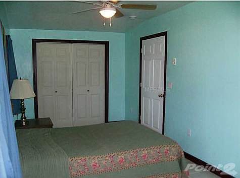 5th image of 9725 Bolton Ave