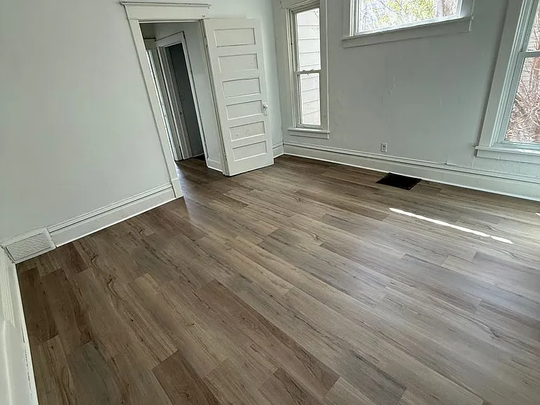 1620 Rebecca St — Photo 8