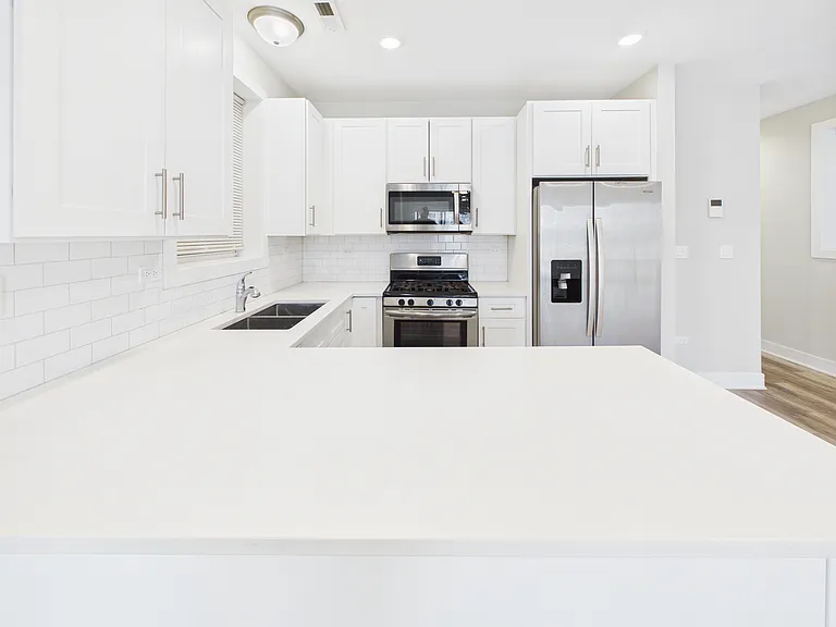 6622 S University Ave #1 — Photo 8