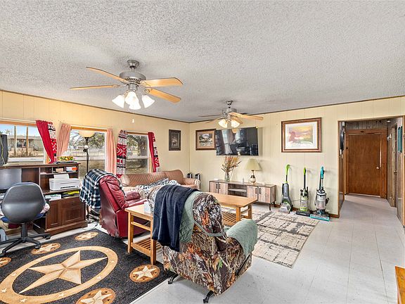 5th image of 309 Goodwin St