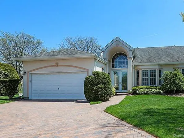 163 Altessa Boulevard, Melville, NY 11747