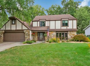 6726 Rockingham Dr, Fort Wayne, IN 46835