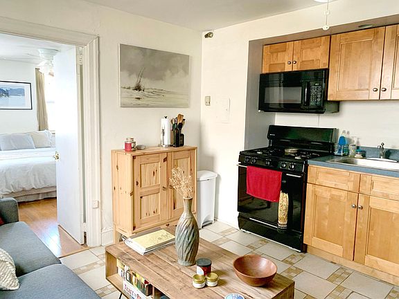 4th image of 625 Catharine St #2FR