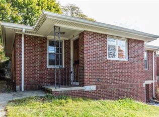 37 Lyndhurst Ave, Providence, RI 02908