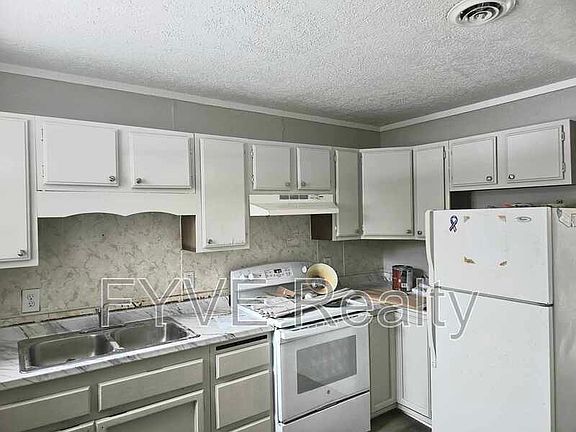 4th image of 2021 Washington Pike APT 5
