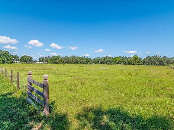 5th image of 3933 Mammoth Grove Rd