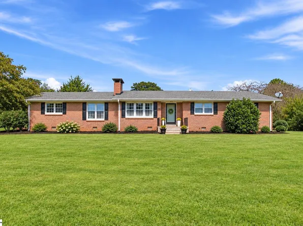 141 McJunkin Dr, Pickens, SC 29671