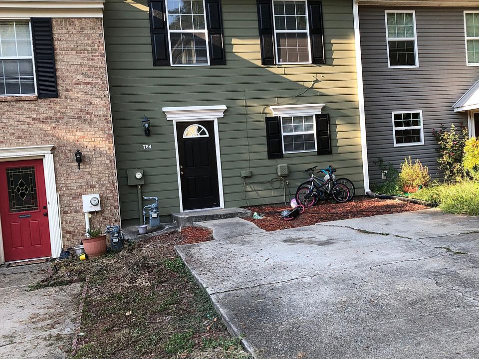 1st image of 784 Coventry Township Pl