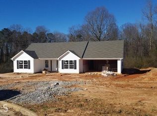 4164 Meadow Point Dr, Gillsville, GA 30543