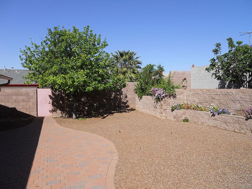 Back Yard NW