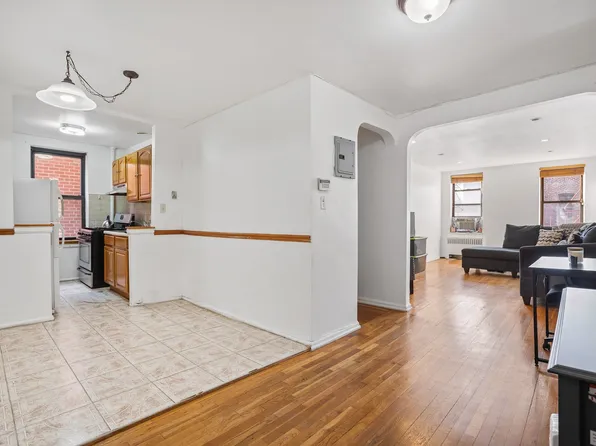 3231 Barker Avenue 2C image 1 of 10