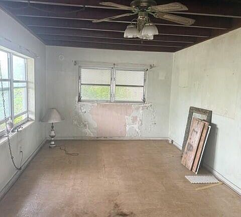 3rd image of 120 NE 12TH Avenue