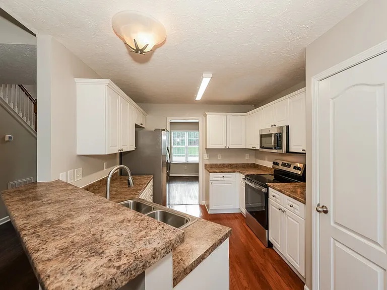 4032 Pineorchard Pl — Photo 7