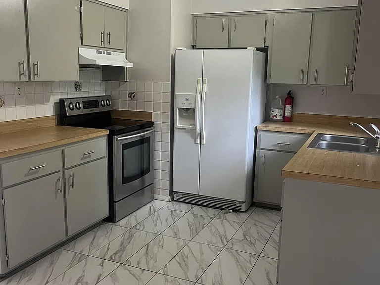 1304 Louis Ct #1 — Photo 3