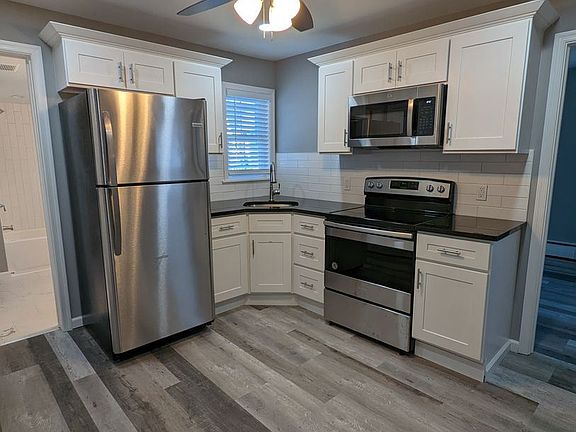 2nd image of 102 S 3rd St #11580939