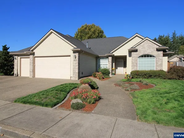 1037 Glazemeadow St NE, Keizer, OR 97303