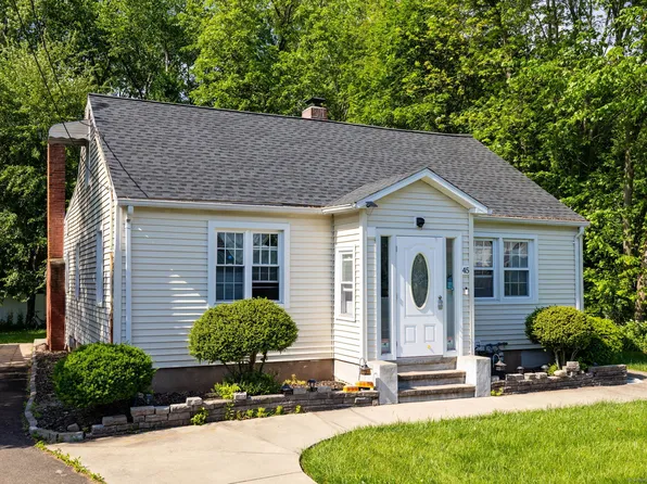 45 Valley Road, Hamden, CT 06514