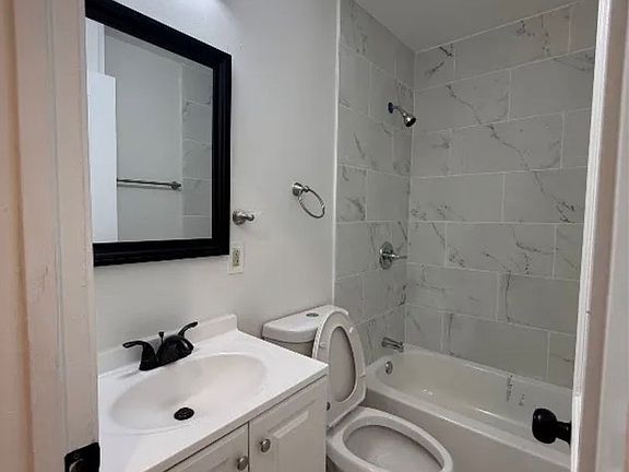 5th image of 706 Placid Dr