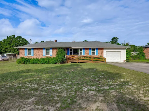 828 Seay Dr, West Columbia, SC 29170