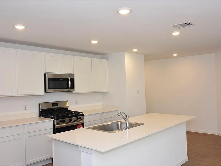 5135 Sunvalley Bend Dr — Photo 12