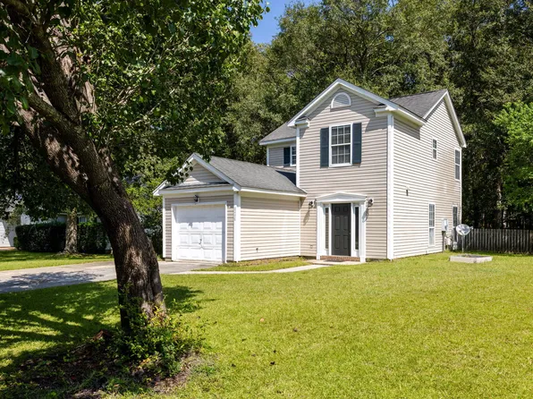 8498 William Moultrie Dr, Charleston, SC 29420