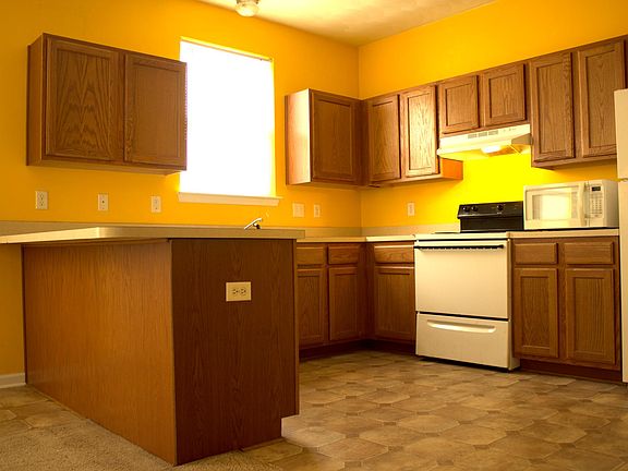 4th image of 703 Twine Ave