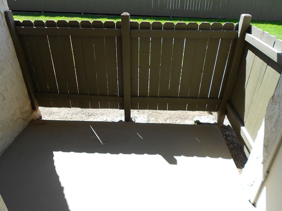 Patio w/ storage closet