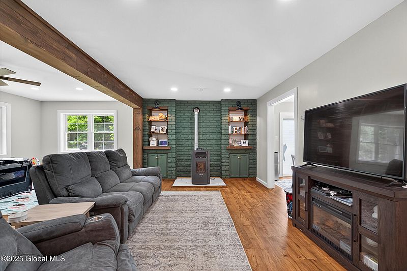 5th image of 175 Library Avenue