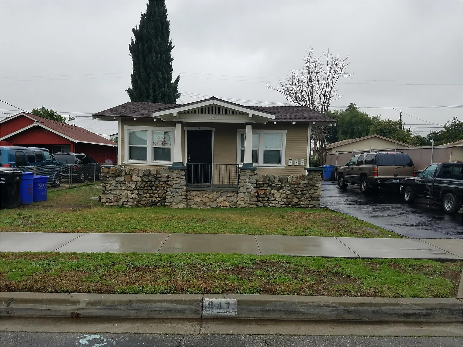 Eighth, 847 E. - 847-B — Photo 2