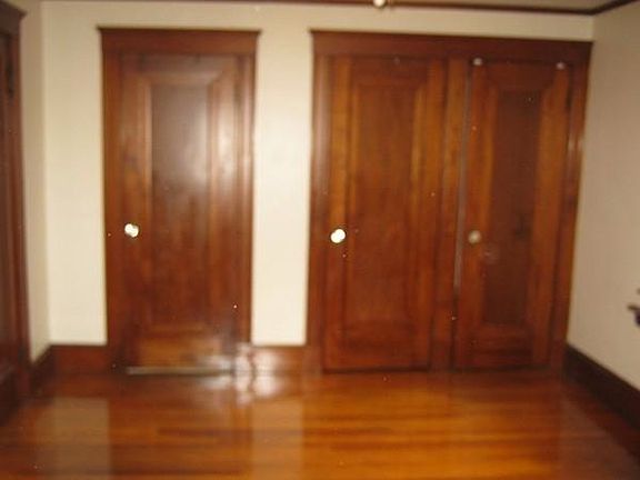 5th image of 233 Winter St