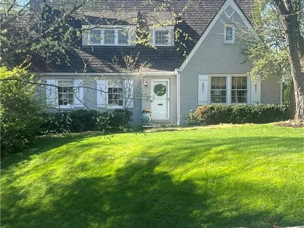 2101 W 49th Ter, Westwood Hills, KS 66205