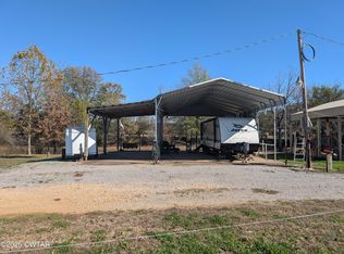 260 Peavy Cv, Decaturville, TN 38329