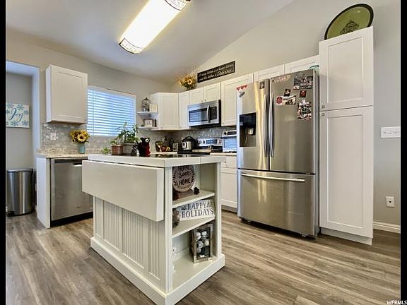5th image of 633 S Appaloosa Cir