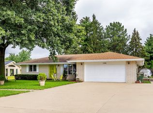 1306 E Girard Ave, Indianola, IA 50125
