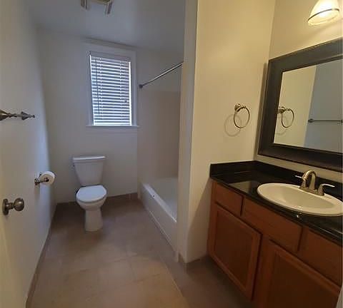 4th image of 1654 Joseph St APT B