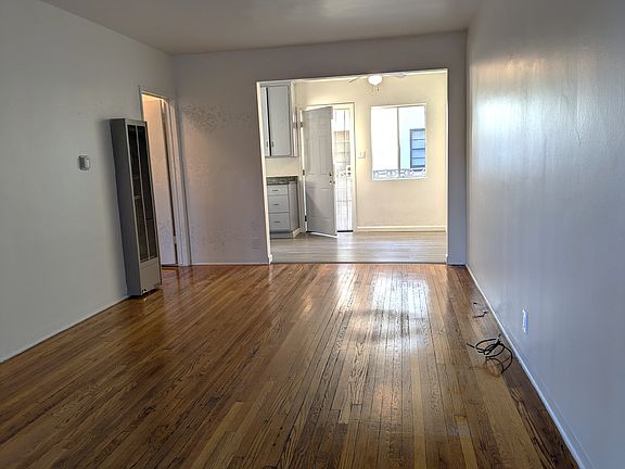 2nd image of 923 W Angeleno Ave APT D