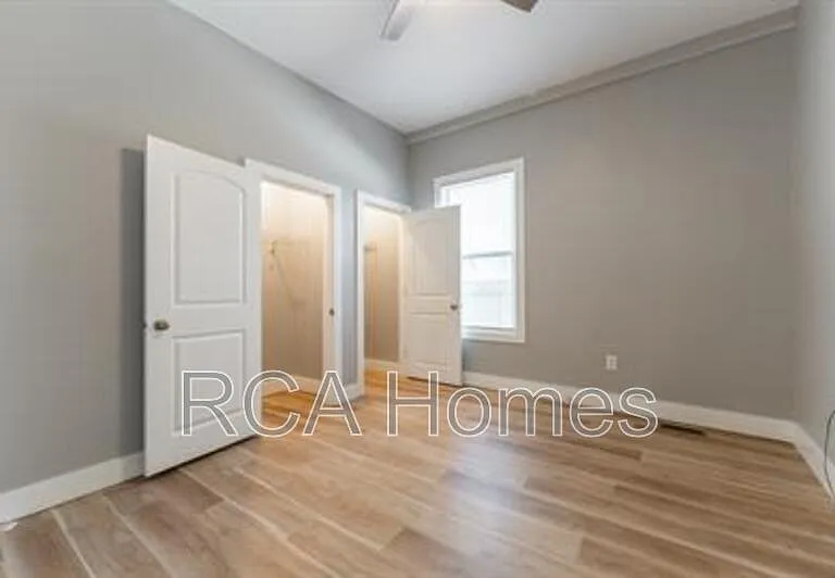 648 W 30th St — Photo 10