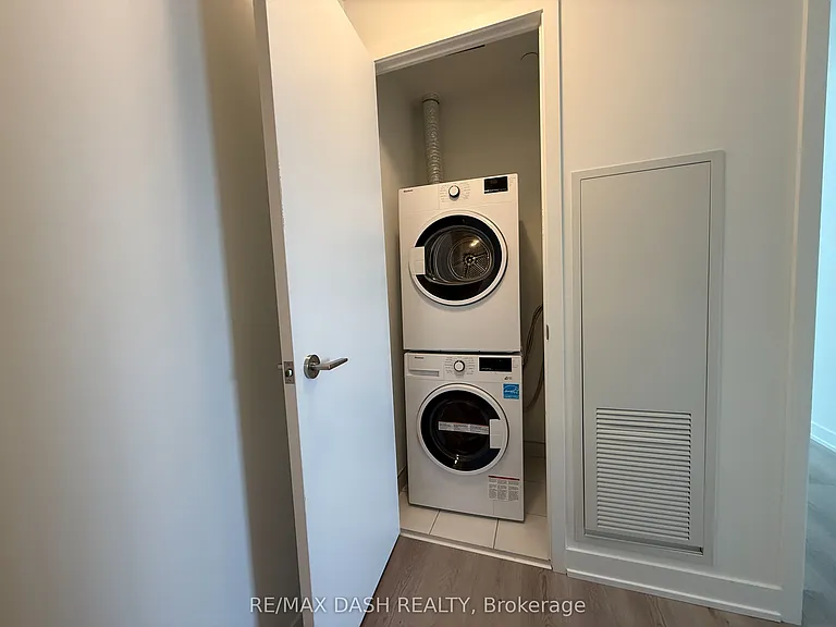 628 Church St #4602 — Photo 14