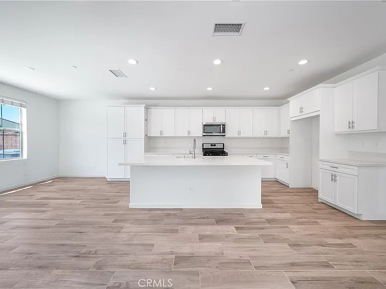 3103 Masterpiece St — Photo 6