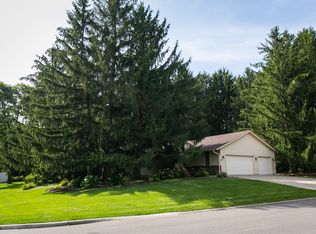 1445 Tamberwood Trl, Woodbury, MN 55125
