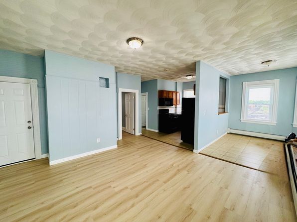 19 Spruce St #1R