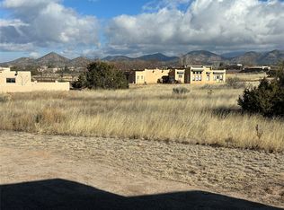 29 Cuesta Rd, Santa Fe, NM 87508