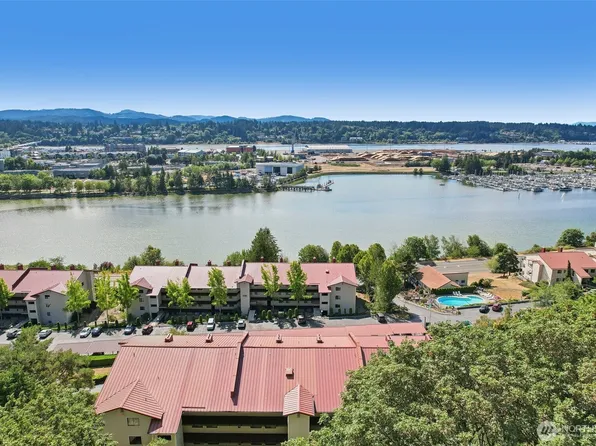 908 East Bay Drive NE #E-104, Olympia, WA 98506